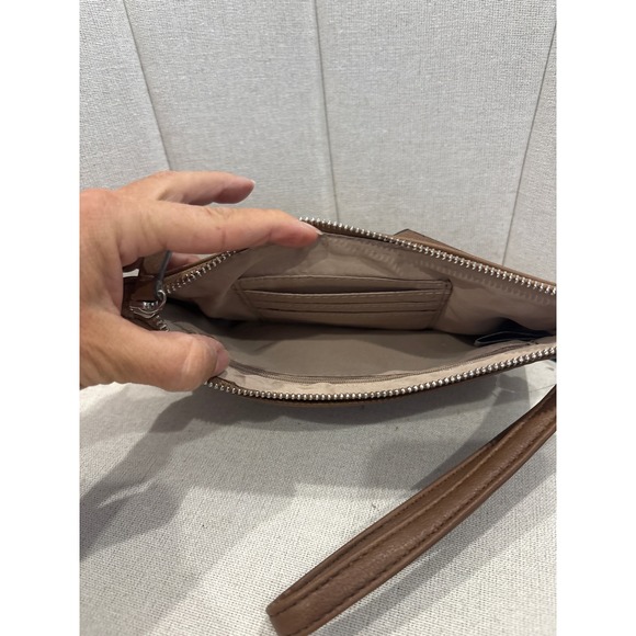 Nine West Brown Faux Leather Wristlet Clutch Wallet Card Slots Zipper Pouch - Picture 5 of 6